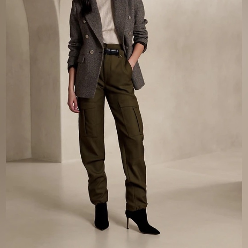 Banana Republic Lido wool cargo pants with tie bottoms- army green